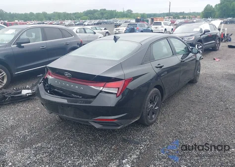 2023 Hyundai Elantra Sel z USA, uszkodzony, nr VIN 5NPLM4AG8PH112384